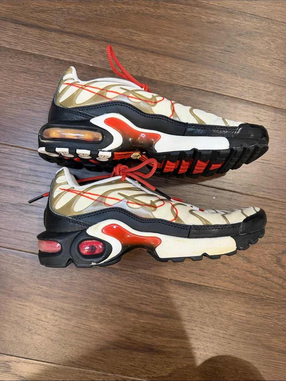 Nike Air Max Plus Athletic Sneakers White Black Platinum Sz 4.5 Youth - C53-033